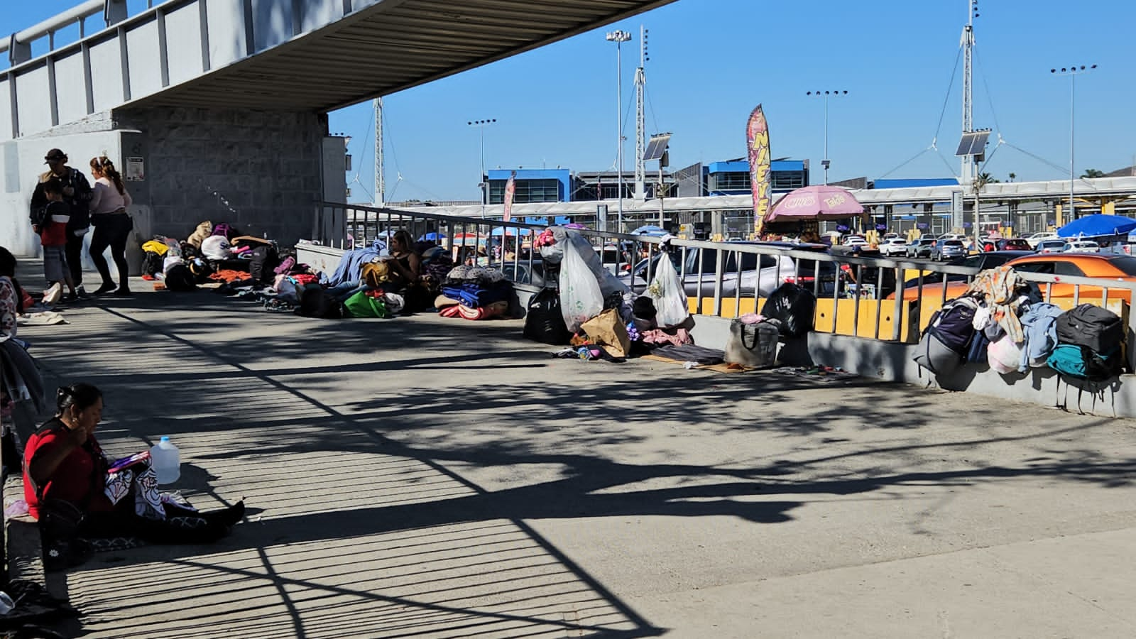 Retiran A Migrantes De Campamentos Improvisados En Inmediaciones De