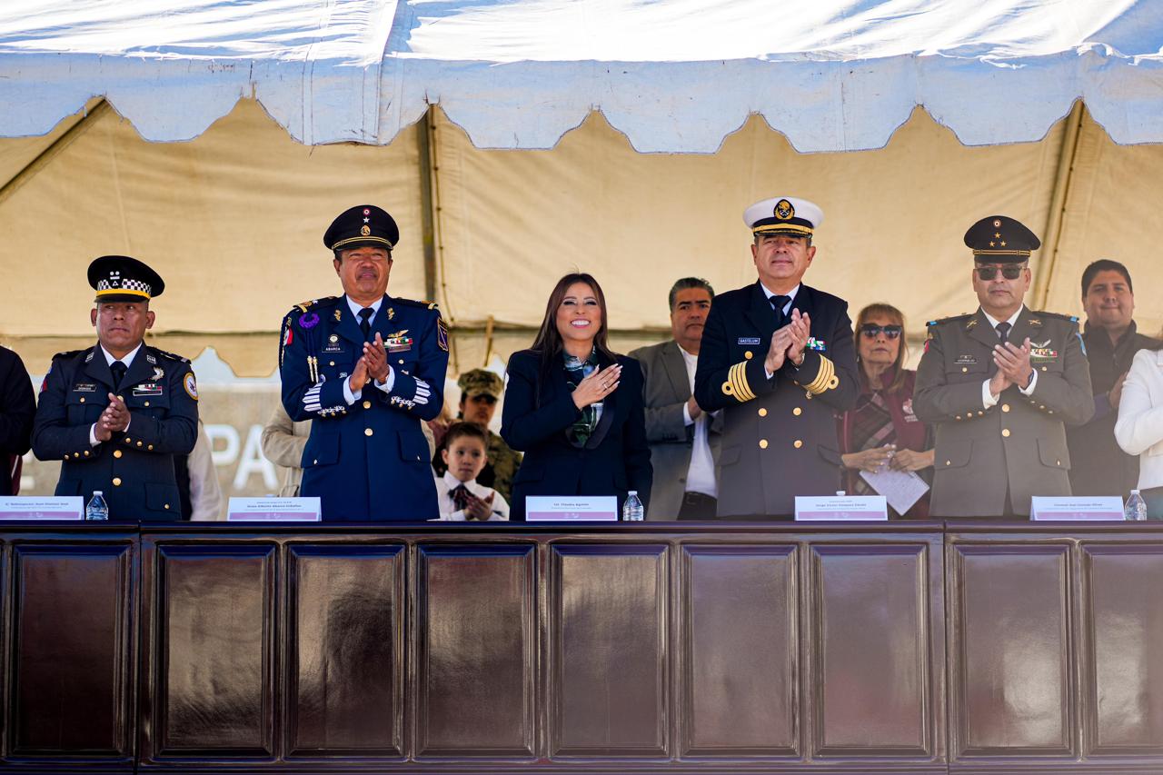 Más de 2 mil 500 ensenadenses participaron en el desfile cívico