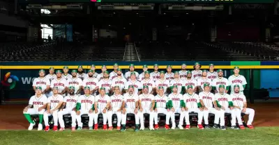 Foto oficial de la Seleccin Mexicana de Beisbol que participa en el Clsico Mun