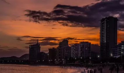 Atardecer en Acapulco, Mxico