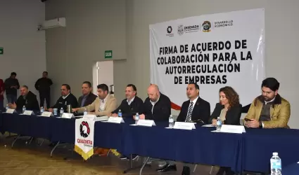 Firma de acuerdo de colaboracin para la autorregulacin de empresas