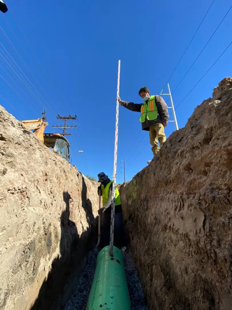 Redes de agua potable, alcantarillado sanitario y pluvial