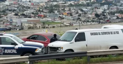 Mueren dos en el interior de vehculo en rampa Buena Vista