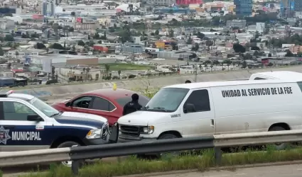 Mueren dos en el interior de vehculo en rampa Buena Vista