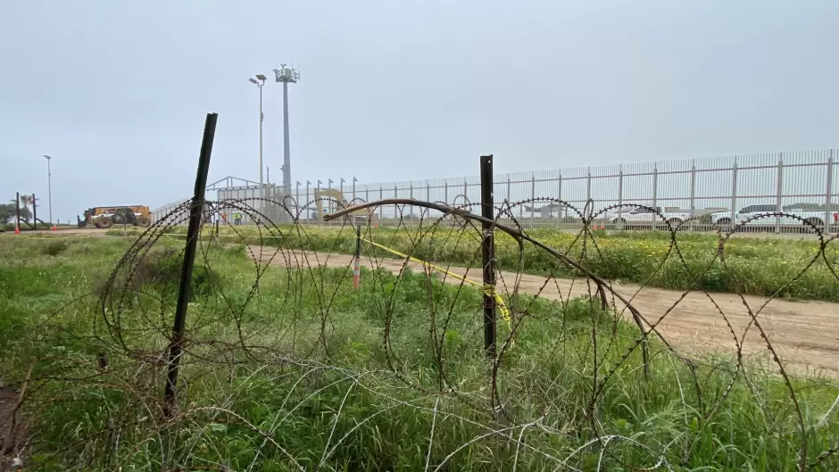 Muros en Parque Amistad