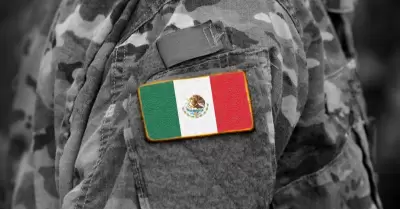 Uniforme de militar mexicano