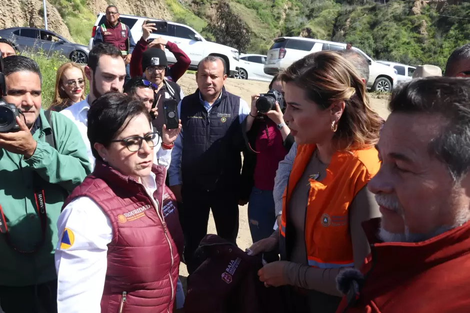 Marina del Pilar vila Olmeda, gobernadora y Laura Velzquez Alza, Coordinadora de Proteccin Civil Nacional