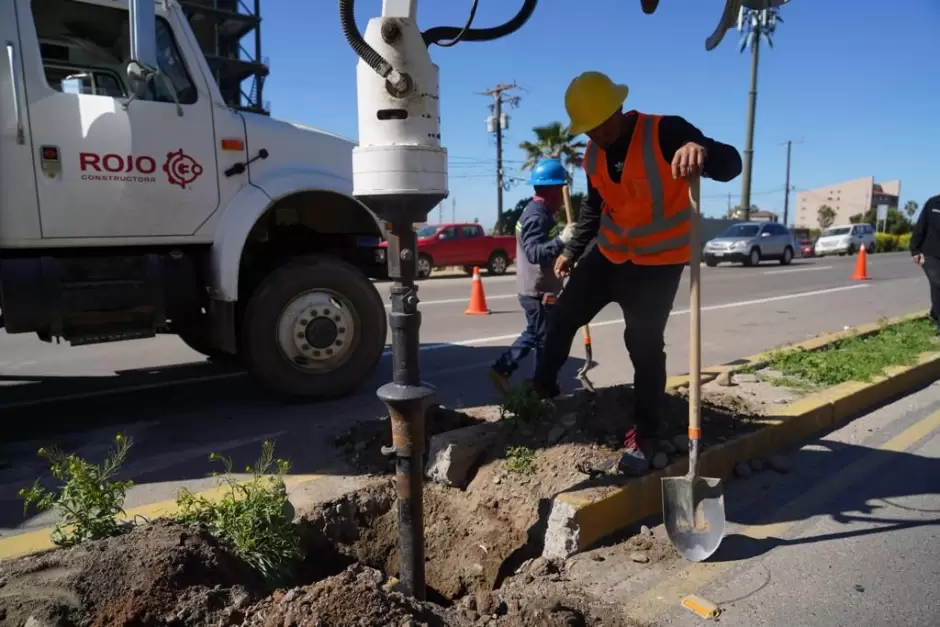 Trabajos de ordenamiento urbano corredor turstico