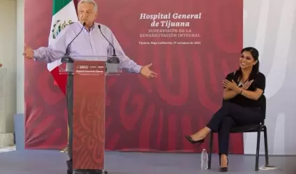 Presidente Andrs Manuel Lpez Obrador y Alcaldesa de Tijuana Monserrat Caballer