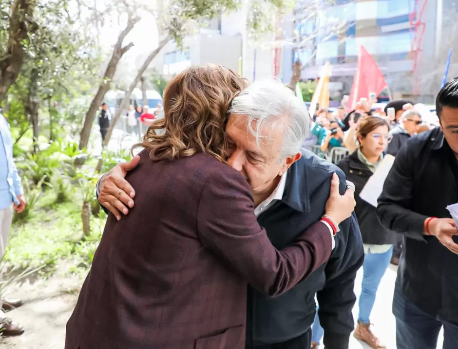 Marina del Pilar y AMLO