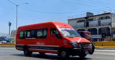 Camion naranja