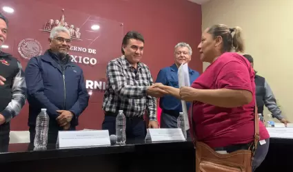 Ttulos gratuitos a los pobladores de Maclovio Rojas