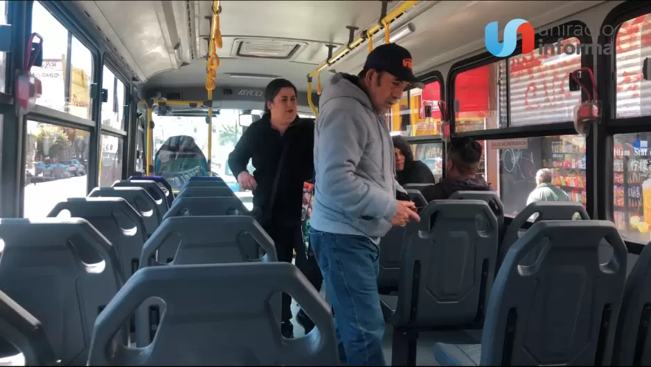 nuevos camiones del transporte publico son puestos en circulacion parra 001