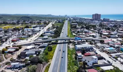 Puente vehicular magisterial