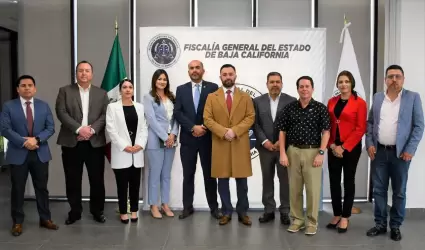 Fiscal general con representantes del sector empresarial de la entidad