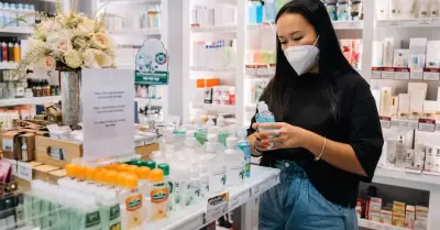 Cofepris alerta sobre farmacias que venden medicamentos de forma irregular