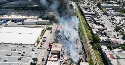 Incendio bodega industrial de Tijuana