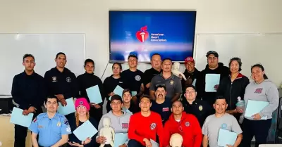 Capacitaci�n a personal de la Divisi�n De Rescate Acu�tico