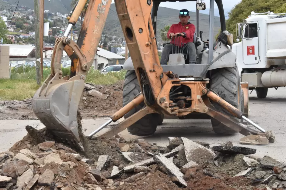 Pavimentacin en calles de Ensenada