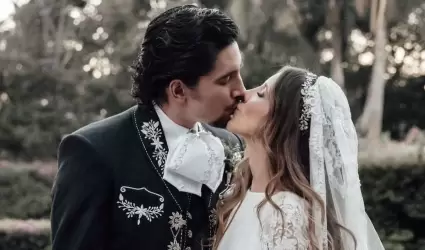 Alex Fernndez est casado con Alexia Hernndez.