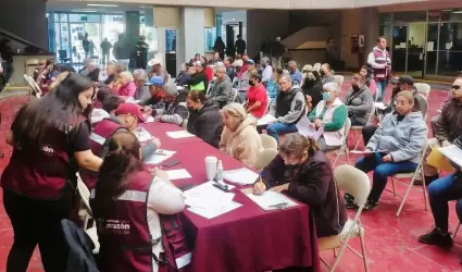 m�dulos habilitados durante el mes de abril, en la explanada central de las ofic