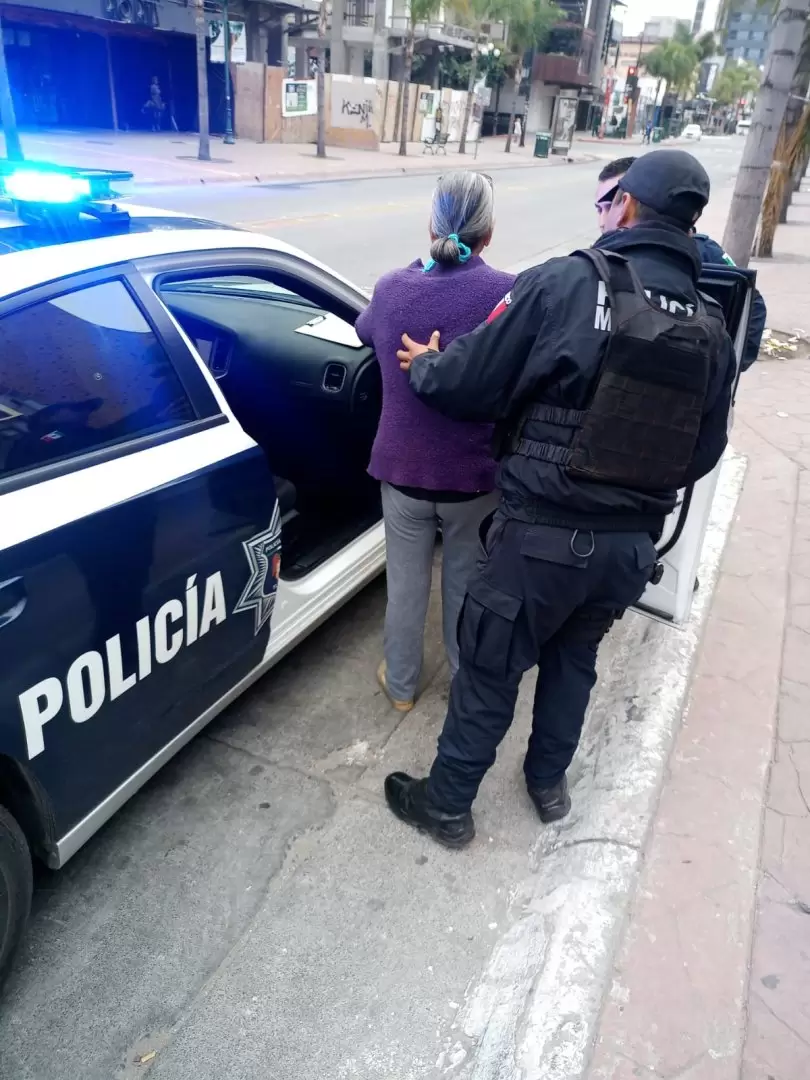 Mujer de la tercera edad