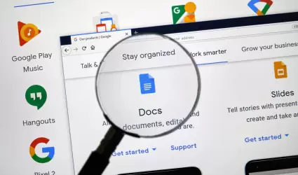 Aplicaciones de Google con una lupa