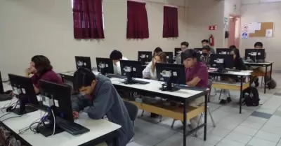 13 alumnas y alumnos destacados de los planteles