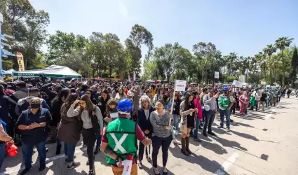 Casi mil 500 personas desalojan Palacio Municipal en cuatro minutos y ocho segun