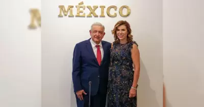 AMLO y Marina del Pilar