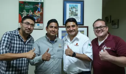 Se rene Erik Morales con INDE en Mexicali