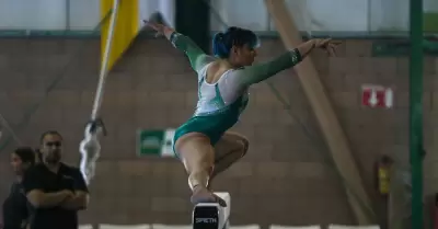 Alexa Moreno en el Estatal de Gimnasia