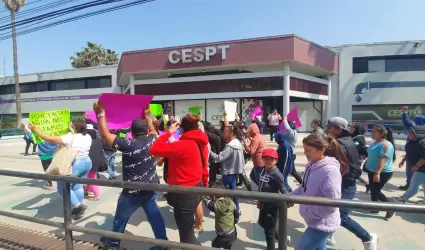 Manifestacin de migrantes del Albergue gape