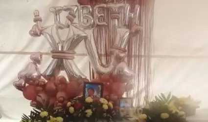 En una emotiva misa, celebraron los XV aos de Norma Lizbeth