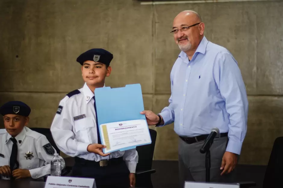 Celebracin del da del nio y nia funcionario por un da