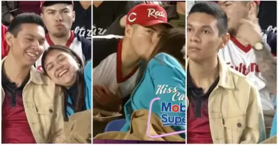 Joven es "bateado" en la Kiss Cam