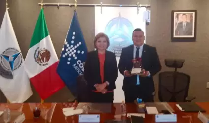 comisionada Ma. Elena Andrade Ram�rez intercambi� con Gustavo L�pez Acosta
