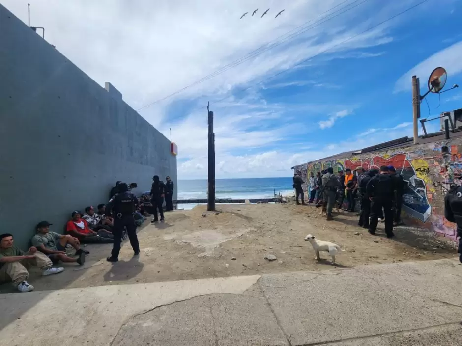 Operativo preventivo en el malecn de Playas de Tijuana