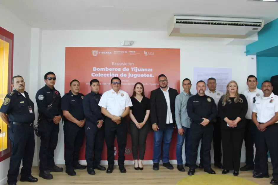 Bomberos de Tijuana: Coleccin de juguetes