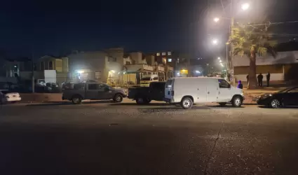 Autos en la noche