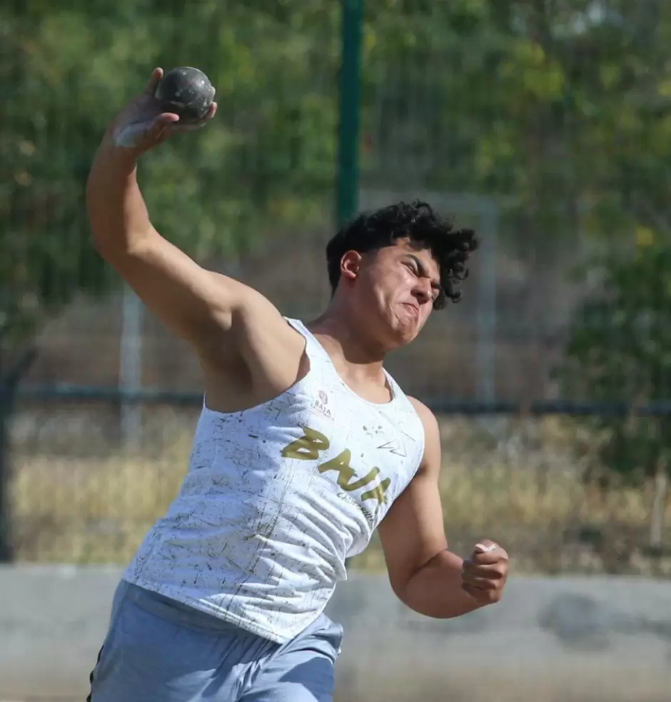 Destacan talentos en el Macro Regional de atletismo