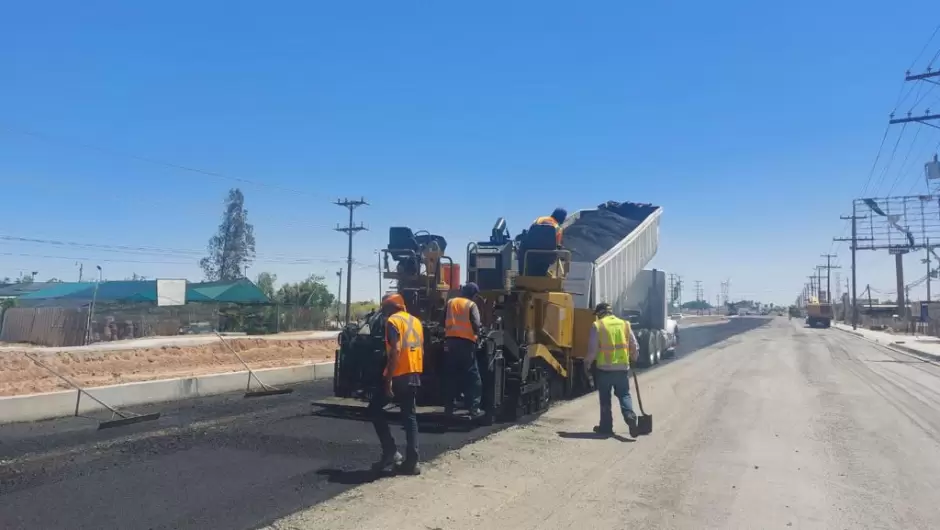 Trabajos en calzada Cetys