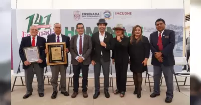 Entregan reconocimientos ciudadanos distinguidos 2023