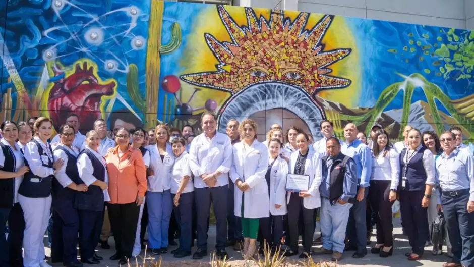 Mural a personal de salud