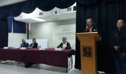 Proyecto educativo a favor de estudiantes de media superior