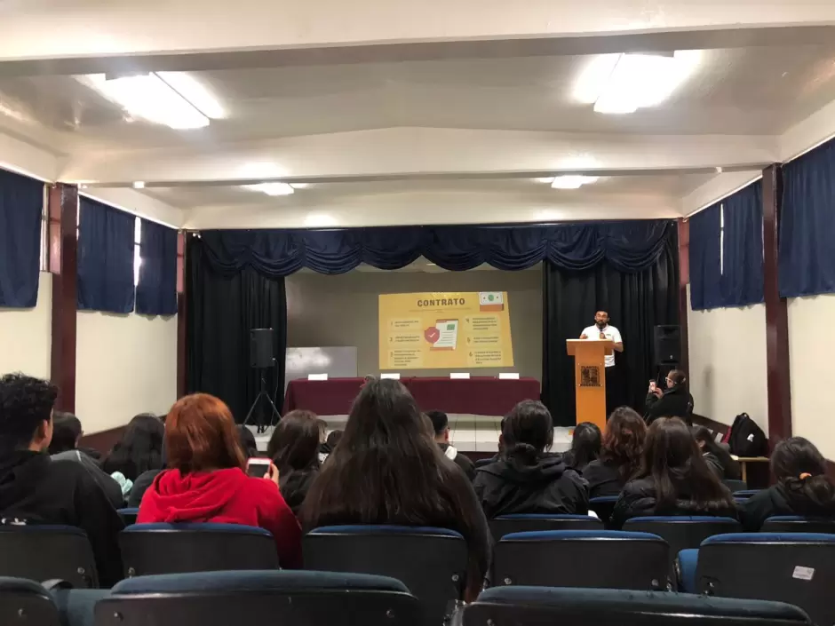 Proyecto educativo a favor de estudiantes de media superior