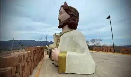 San Judas Tadeo gigante en Sinaloa.