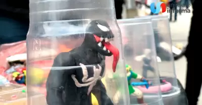 Escultor sorprende con obras en plastilina que realiza en tan solo 8 minutos