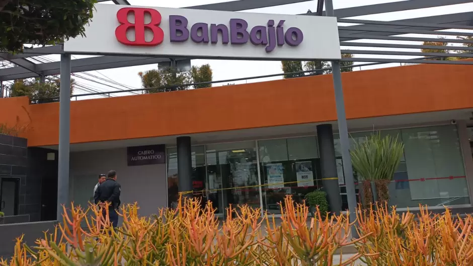 Asaltan banco en bulevar Fundadores