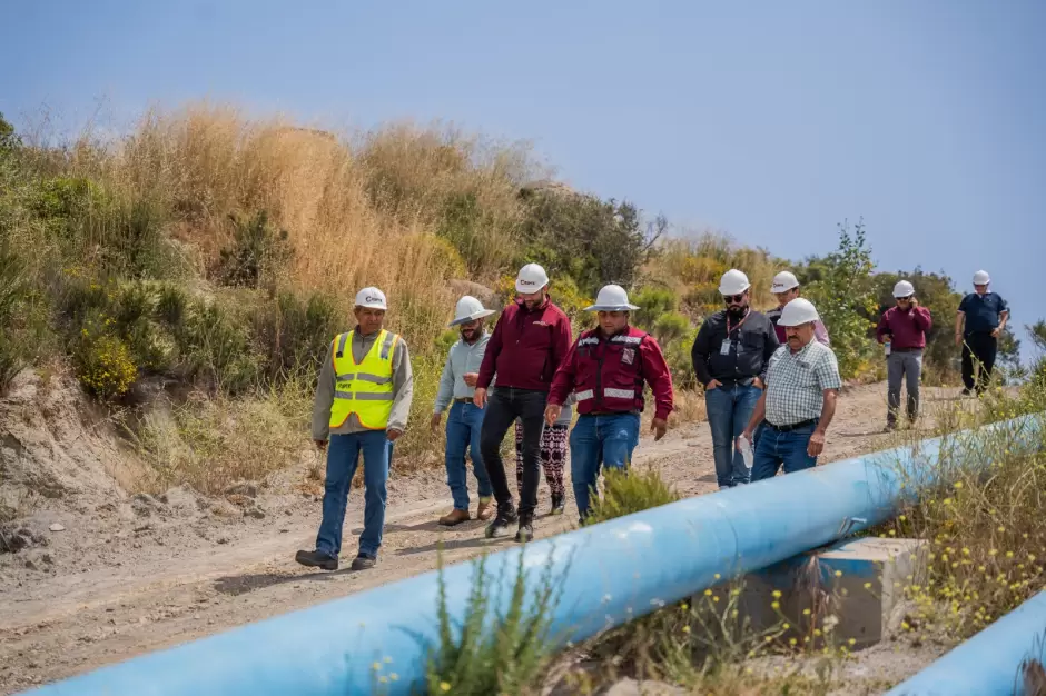 Obra de lnea de conduccin en potabilizadora La Nopalera